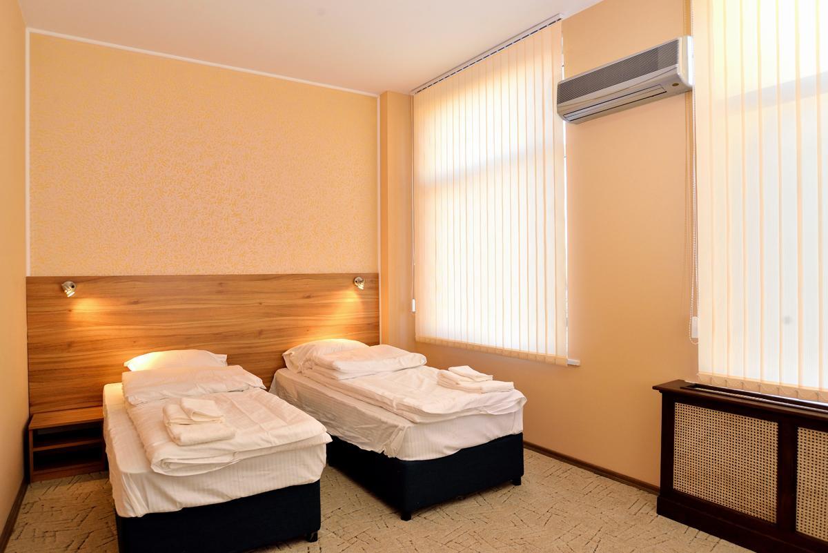 Hotel Cascade Pleven Esterno foto